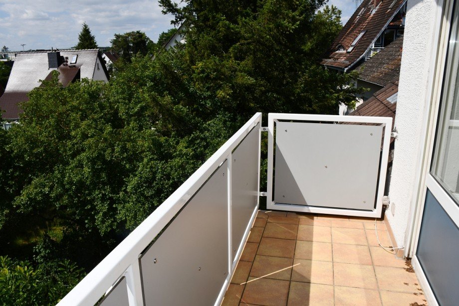 33 DG APP5 Balkon Mehrfamilienhaus Darmstadt