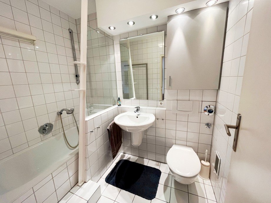 modernes Bad Etagenwohnung Darmstadt