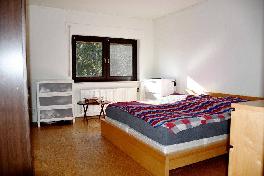 Schlafzimmer Basisgeschoss Zweifamilienhaus Mossautal/Unter-Mossau