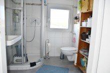 modernes Tageslichtbad Obergeschoss **VERKAUFT** Gro�z�giges 1- bis 2-Fam.Haus in bevorzugter Wohnlage von Ober-Ramstadt, auf Eiche