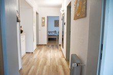 Wohnung Erdgeschoss: Flur **VERKAUFT** Ansprechendes 3-Parteienhaus in Riedstadt-Crumstadt