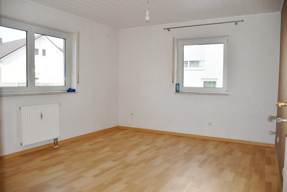 Schlafzimmer Mehrfamilienhaus Pfungstadt