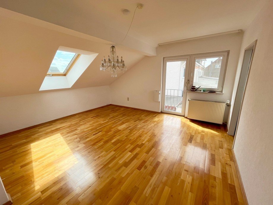 heller Essbereich Dachgeschoss Haus B�ttelborn-Worfelden