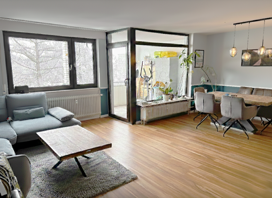 Wohn-/Essbereich mit Balkonzugang Etagenwohnung Seeheim-Jugenheim