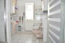 Tageslichtbad mit Dusche **VERKAUFT** Attraktive Eigentumswohnung in begehrter Darmst�dter Lage, an der Rosenh�he