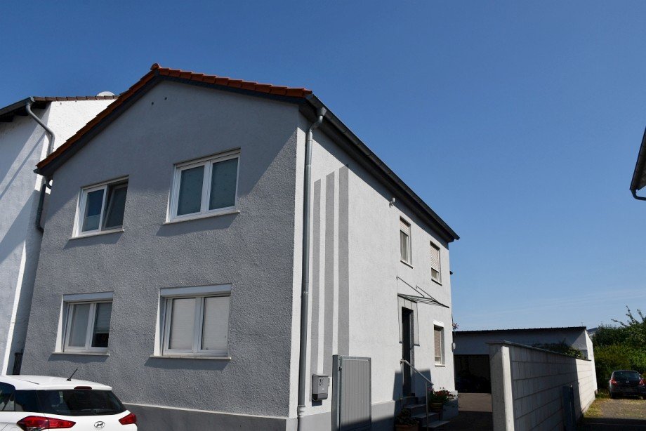 Hausansicht Stra�enseite Einfamilienhaus Pfungstadt-Eich