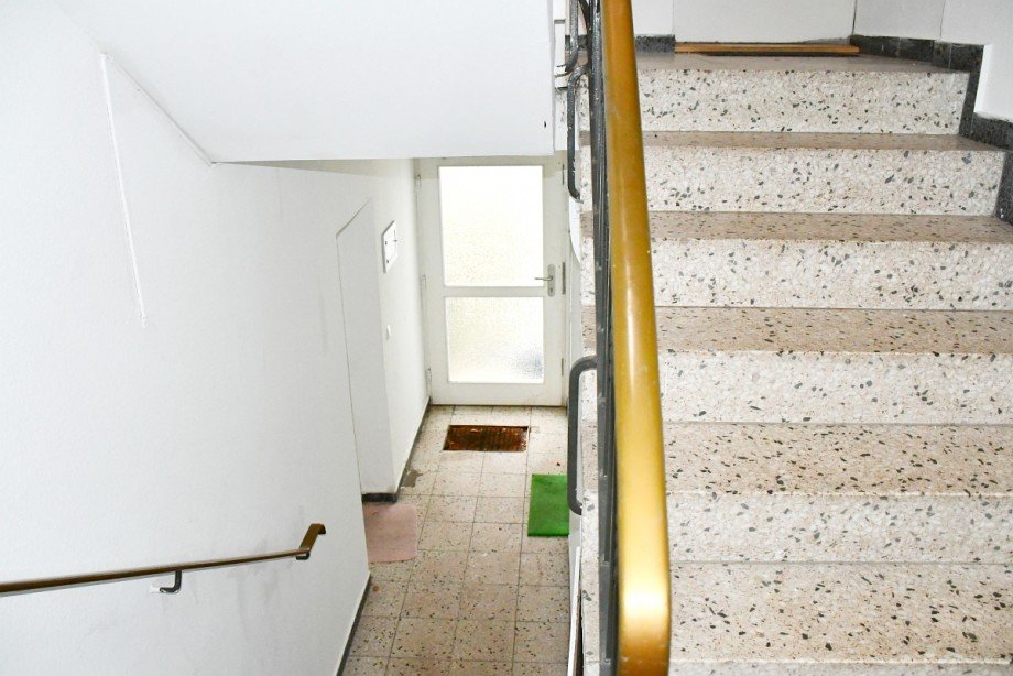 Hinterhaus - Treppenhaus Renditeobjekt Darmstadt
