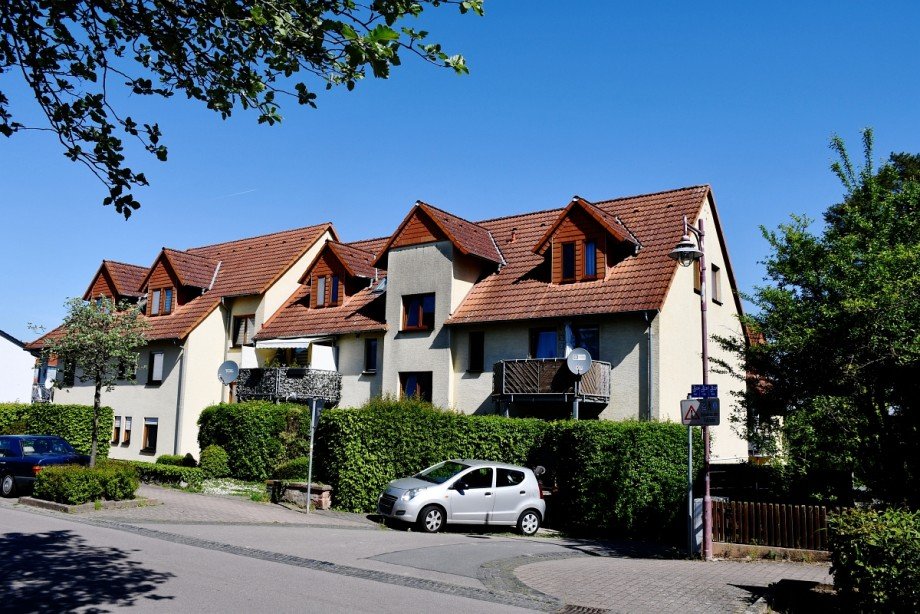 Hausansicht Dachgeschosswohnung Ro�dorf