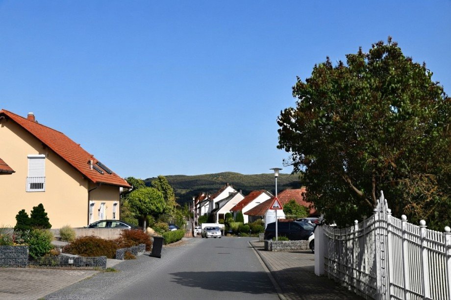 angenehme Wohnlage Einfamilienhaus Fr�nkisch-Crumbach