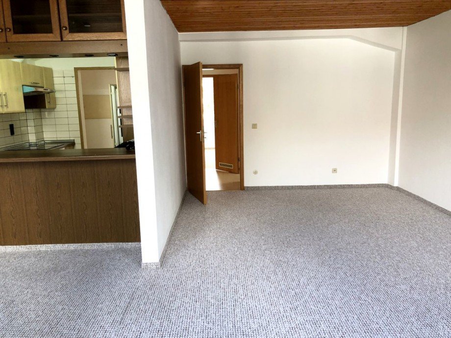9 Wohn Essbereich mit offener K�che Etagenwohnung Darmstadt