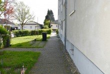 Hauszugang **VERKAUFT** Solides 21-Parteienhaus in Darmstadt-Wixhausen, auf 1.719 m� Grundst�ck