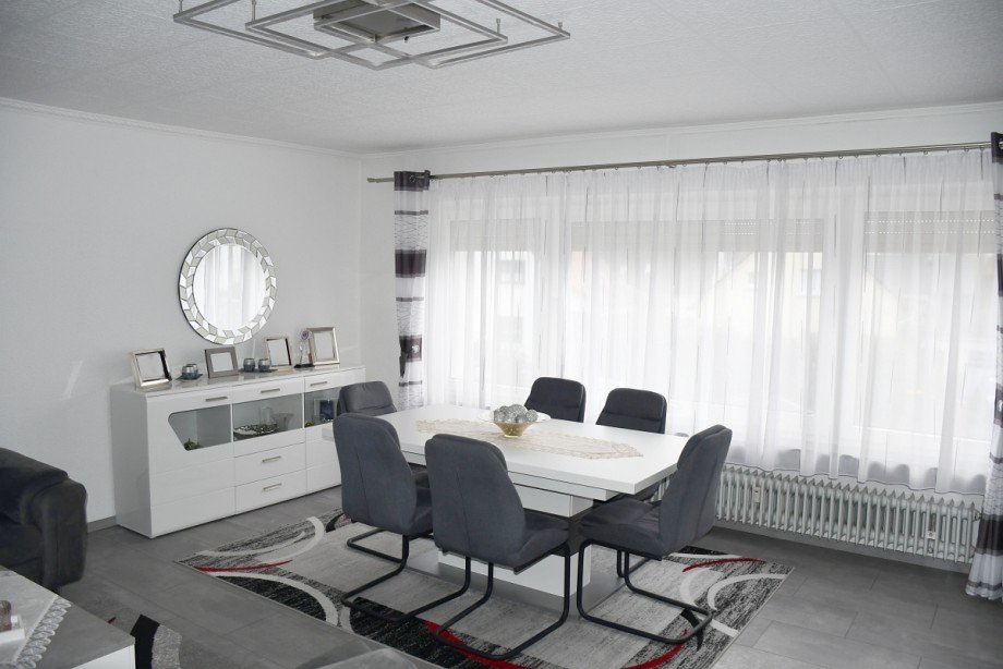 Wohnung Obergeschoss: Wohnen/Essen Mehrfamilienhaus Riedstadt-Crumstadt