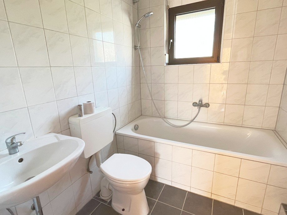 Tageslichtbad Zweifamilienhaus Darmstadt-Wixhausen