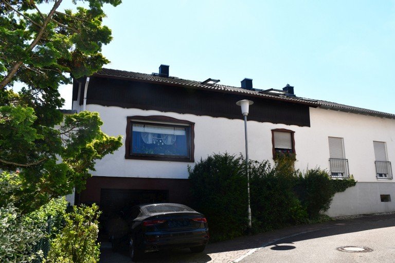 1 Hausansicht Modautal-Brandau Doppelhaush�lfte **VERKAUFT** Einfamilienhaush�lfte in ruhiger Lage mit viel Potenzial in Modautal-Brandau