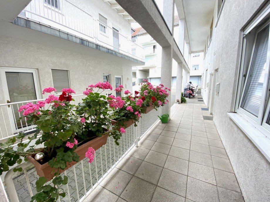 ansprechender Hauszugang Etagenwohnung Darmstadt