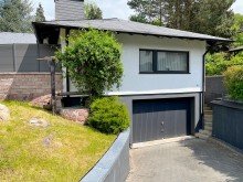 ... mit gro�er Doppelgarage **VERKAUFT** Massiv gebauter Walmdachbungalow in herrlicher Odenwaldlage
