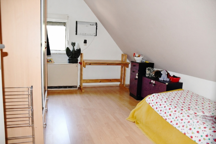 Zimmer Dachgeschoss Haus Weiterstadt
