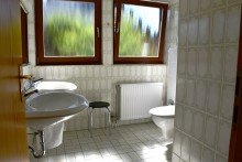 Tageslichtbad I **VERKAUFT** Attraktives gro�z�giges Einfamilienhaus auf 1.236 m� Grundst�ck