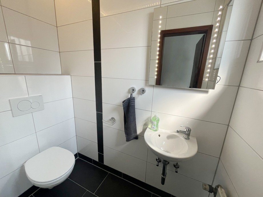 G�ste-WC Reihenendhaus Weiterstadt-Braunshardt