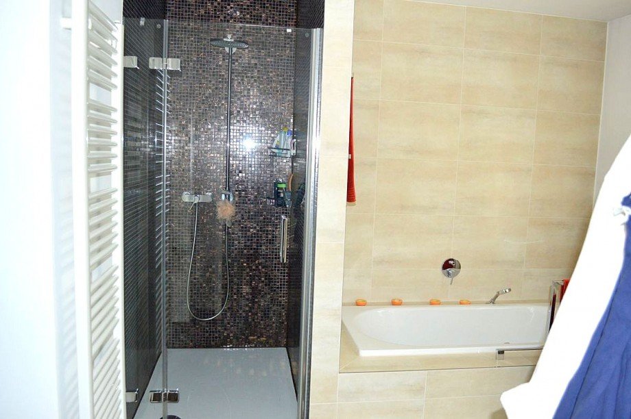 ... und Dusche Mehrfamilienhaus Darmstadt
