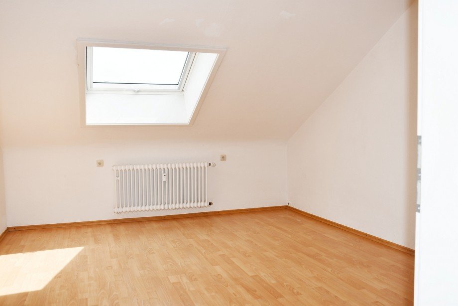 Wohnung DG - Kind Mehrfamilienhaus Griesheim