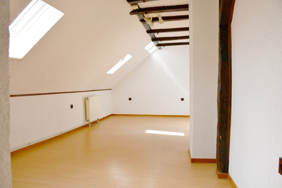 DG - Zimmer Mehrfamilienhaus Darmstadt