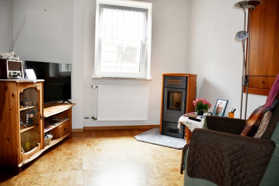 Zimmer Erdgeschoss mit Kaminofen Haus Riedstadt-Crumstadt