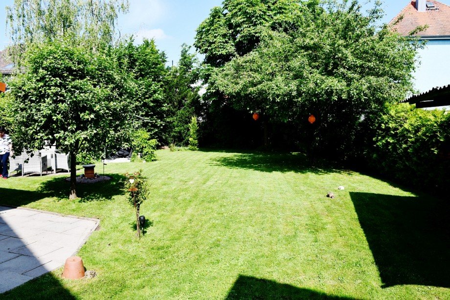 herrlicher Garten Zweifamilienhaus M�hltal-Traisa