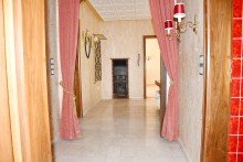 Diele **VERKAUFT** Einfamilienhaus mit ca. 100 m� Wfl. auf einer Ebene zuz. wohnraumm��ig ausgebautes UG