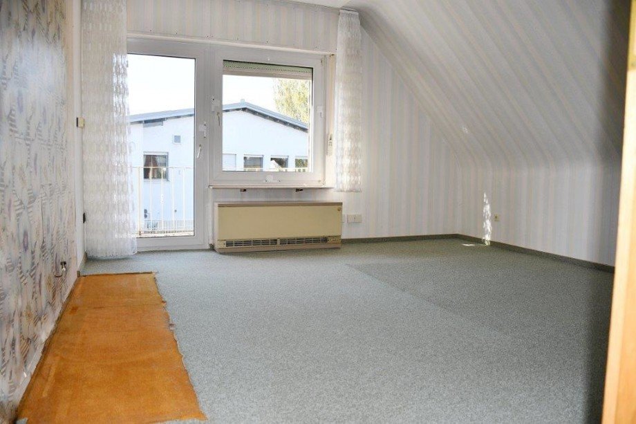 Zimmer mit Balkonzugang Einfamilienhaus Gro�-Umstadt/Semd