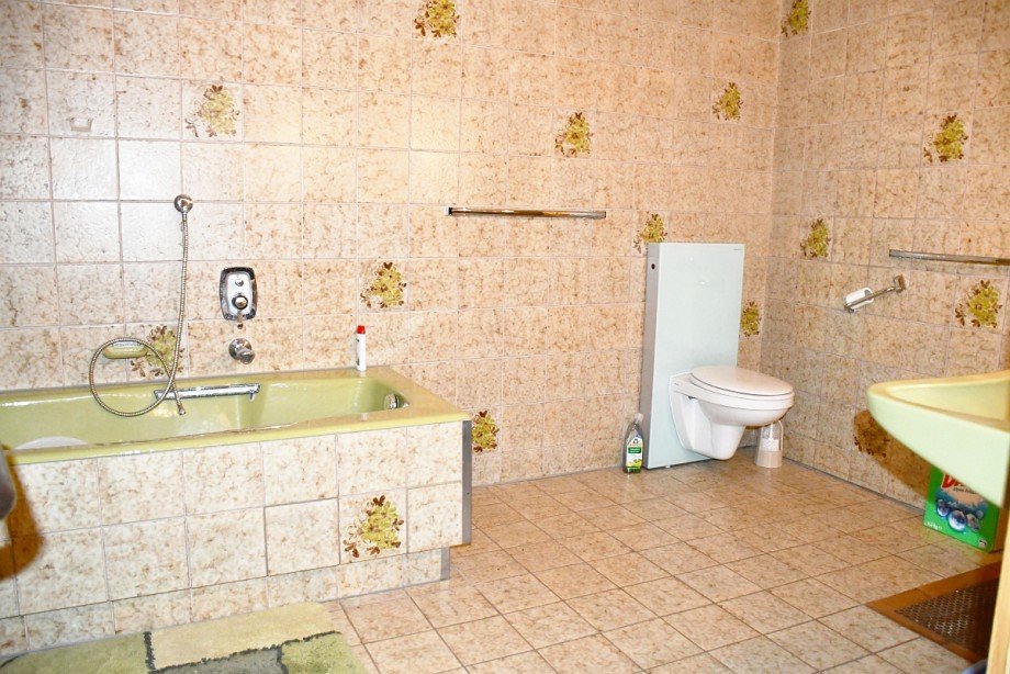 gro�es Bad Einfamilienhaus M�hltal/Nieder-Ramstadt