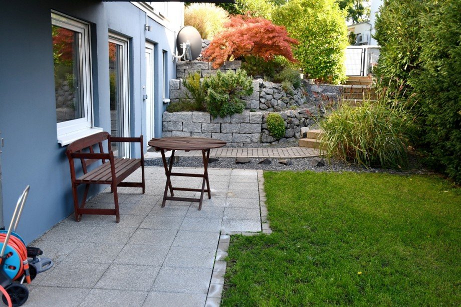 Terrasse Einliegerwohnung Einfamilienhaus Bickenbach