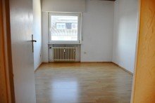 OG - Kind Gro�z�giges 3-Parteienhaus in angenehmer zentraler Wohnlage von Pfungstadt