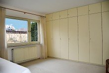 ger�umiges Schlafzimmer **VERKAUFT** Attraktives gro�z�giges Einfamilienhaus auf 1.236 m� Grundst�ck