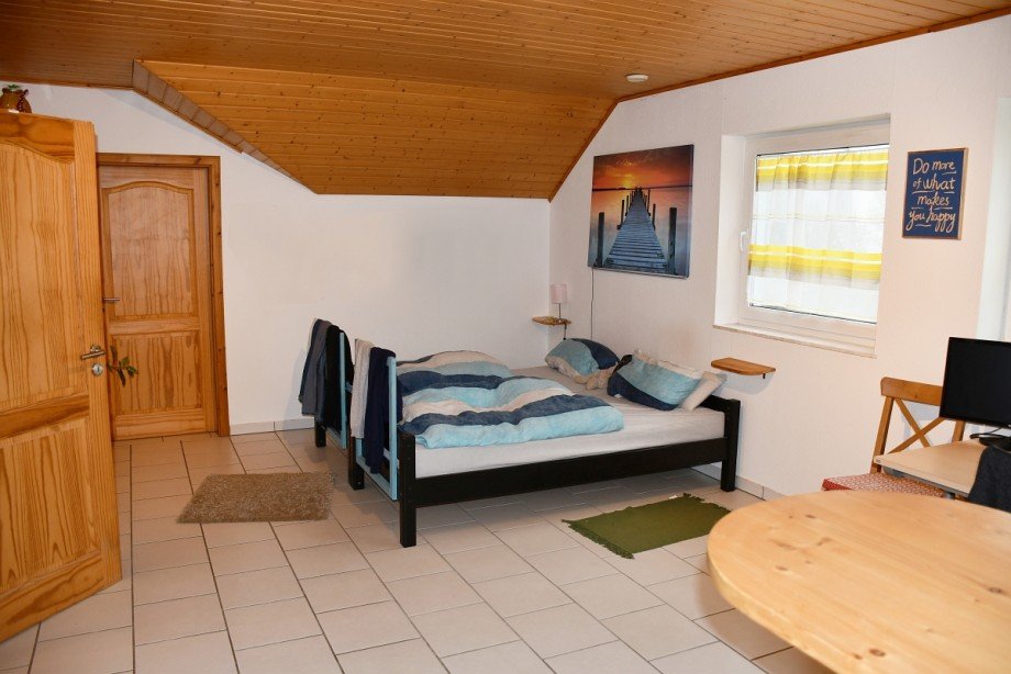 Schlafzimmer Dachgeschoss Zweifamilienhaus Bickenbach