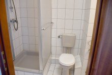 Duschbad Dachgeschoss **VERKAUFT** Sonnig und hell pr�sentiert sich dieses sehenswerte Reihenhaus fernab von 08/15
