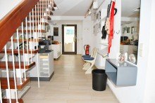 Flur Untergeschoss **RESERVIERT** Architektenbungalow + Einliegerwohnung + separate B�roeinheit in Feldrandlage
