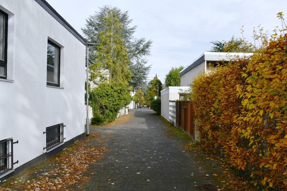 Hauszuweg Bungalow Darmstadt-Kranichstein
