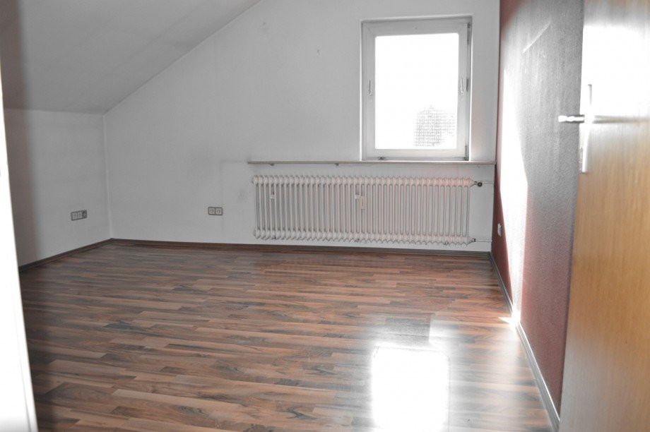 Wohnzimmer Dachgeschoss Mehrfamilienhaus Gro�-Zimmern