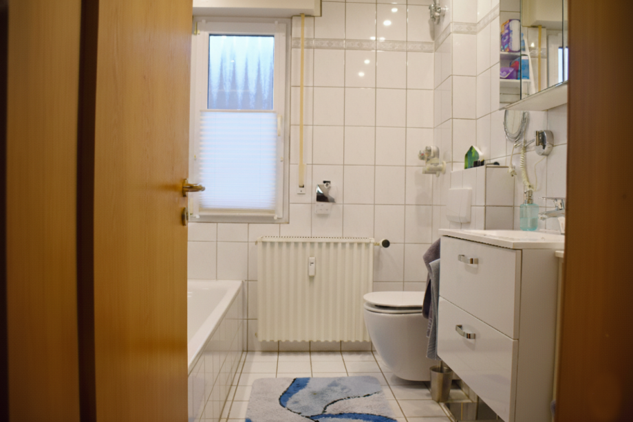 OG: Tageslichtbad Zweifamilienhaus Weiterstadt