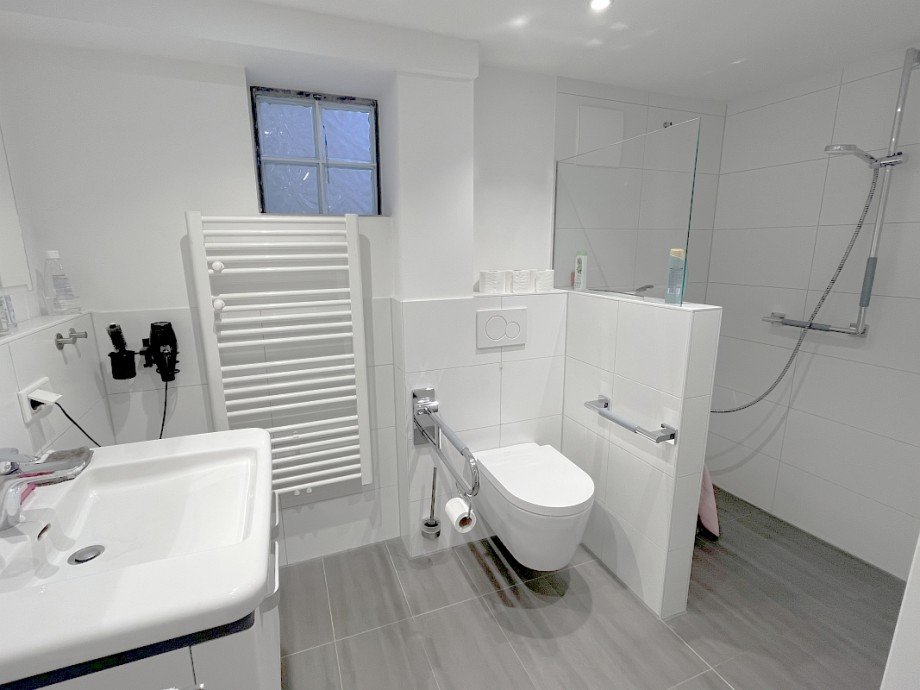 Bad mit Dusche Einfamilienhaus Pfungstadt-Eich