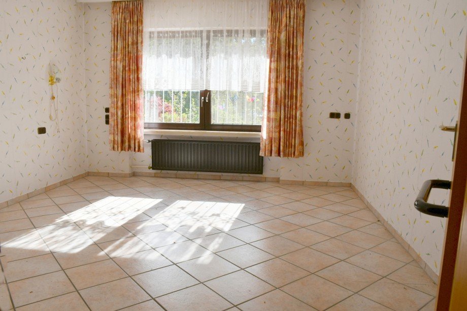 Zimmer Erdgeschoss Einfamilienhaus M�hltal/Nieder-Ramstadt