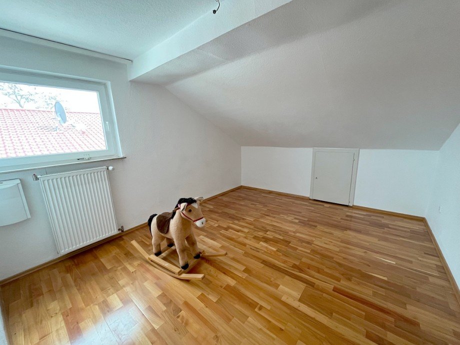gem�tliches Schlafzimmer Dachgeschoss Haus B�ttelborn-Worfelden