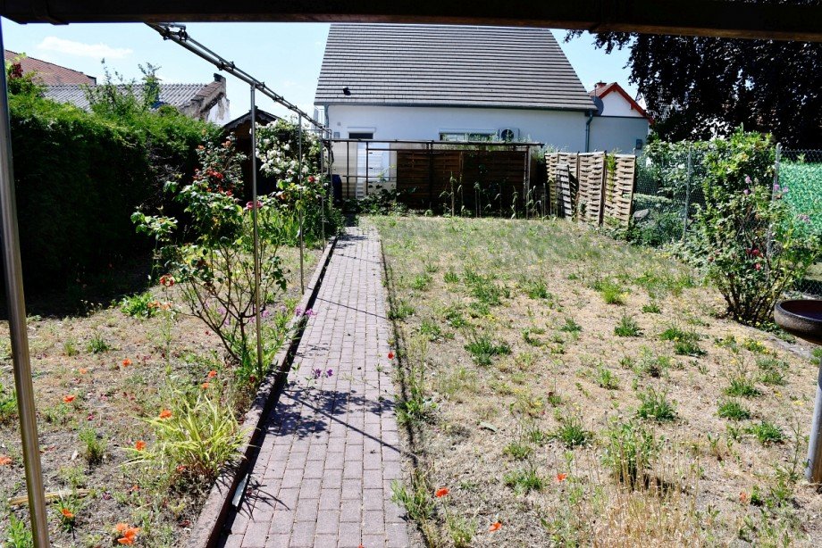Garten Zweifamilienhaus Pfungstadt