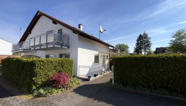 charmante Doppelhaush�lfte Darmstadt Doppelhaush�lfte **VERKAUFT** Charmante Doppelhaush�lfte in der Heimst�ttensiedlung