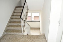 gepflegtes Treppenhaus **VERKAUFT** Schicke 2- Zimmer-Eigentumswohnung mit Balkon