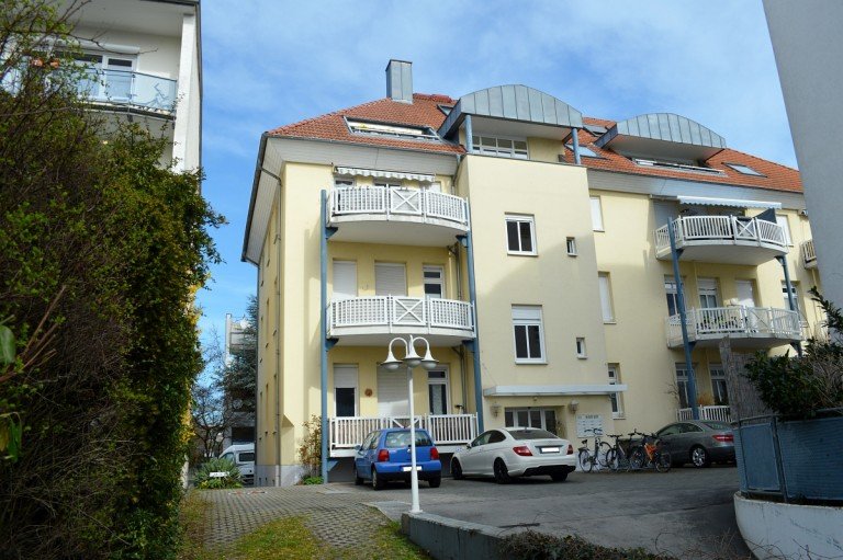 Hausansicht Darmstadt Maisonettewohnung **VERKAUFT** Stadtwohnung der Extraklasse mit Sonnenbalkon und Pkw-Stellplatz