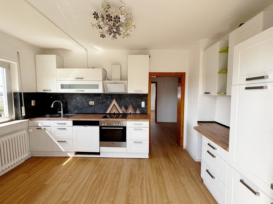 K�che (Einbauk�che optional) Etagenwohnung Messel