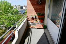 2 Zi. Whg.   Sonnenbalkon **VERKAUFT** Solides 21-Parteienhaus in Darmstadt-Wixhausen, auf 1.719 m� Grundst�ck
