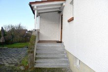 Hauseingang **VERKAUFT** Charmantes Einfamilienhaus mit Gartenparadies in Seeheim